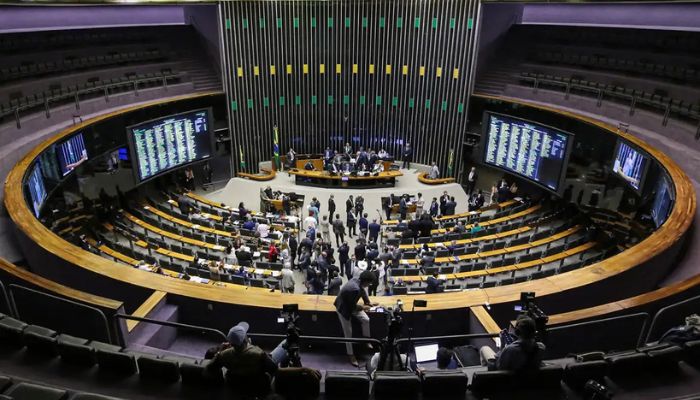  PL que isenta IR até R$ 5 mil será votado na quarta, 1º de outubro 